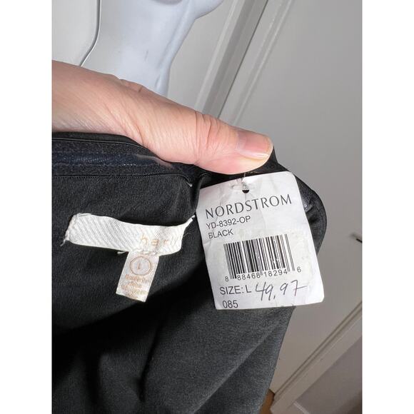 Harlyn Plunging Neckline Fit & Flare Halter Dress Black NEW ~ Size L - Picture 8 of 8